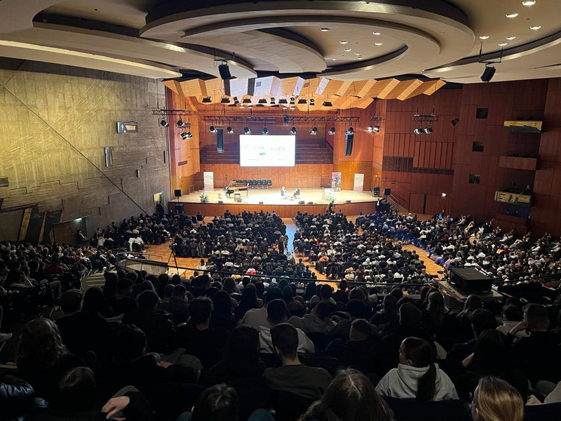 Blick in die vollbesetzte Liederhalle
