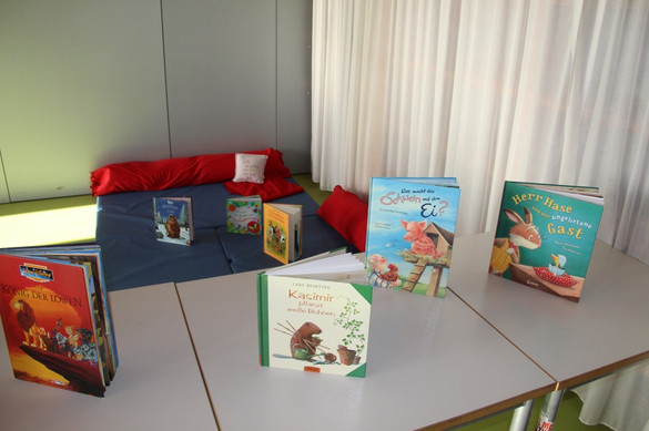 Vorleseecke mit Bilderbüchern