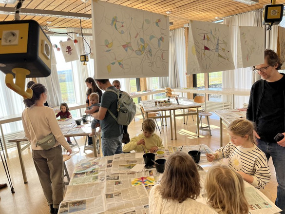 geöffnete Werkstatt: Rorschachbilder herstellen